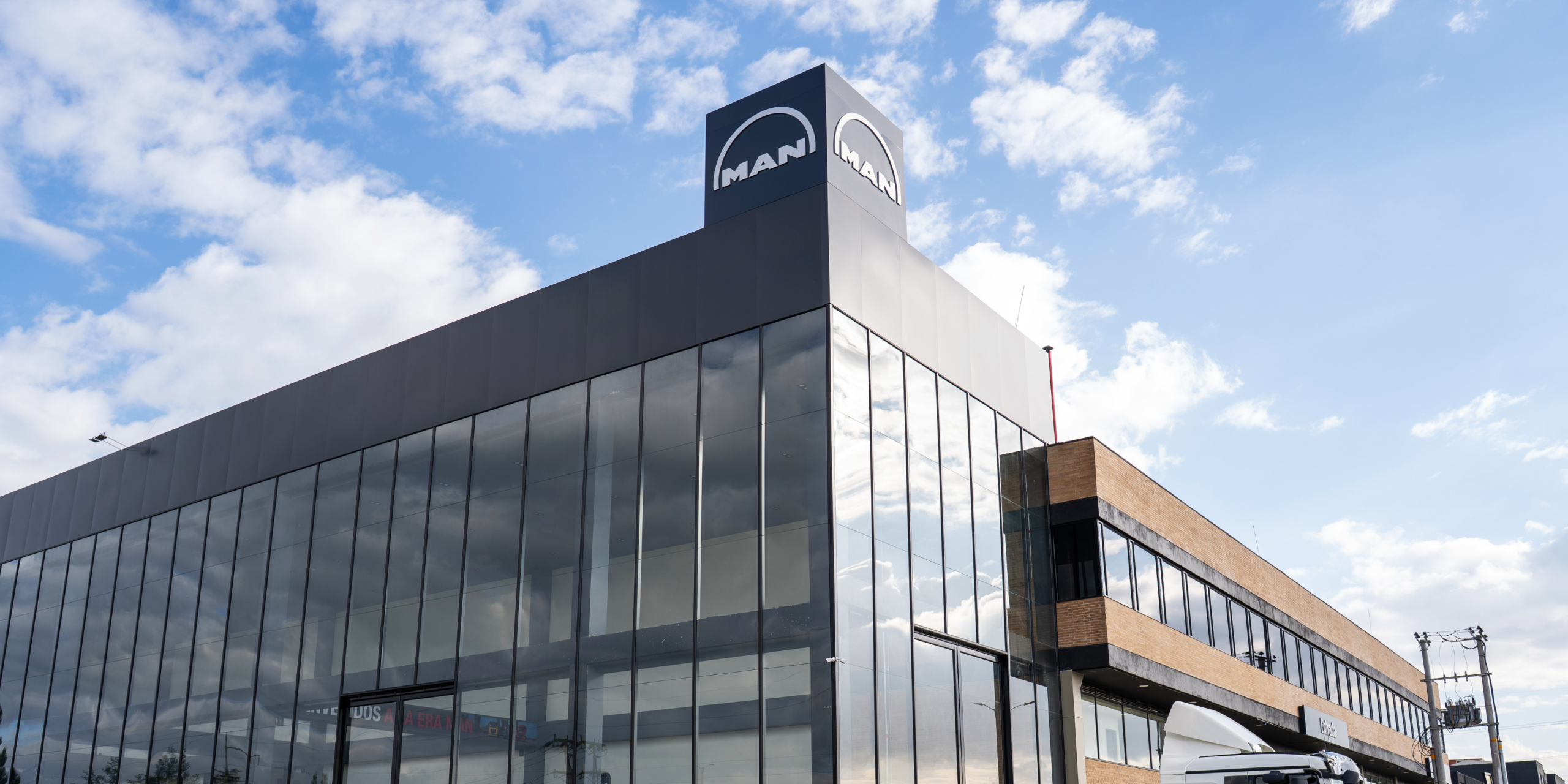 Banner Amor Y Amistad Descuento Flores Moderno Fondo Rosado